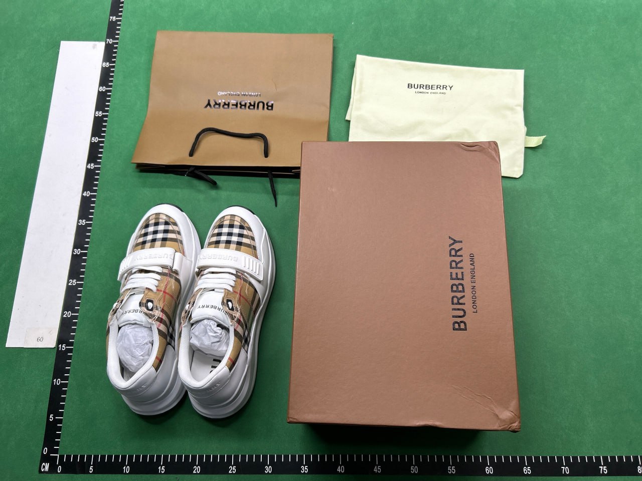  Burberry vintage shoes -2