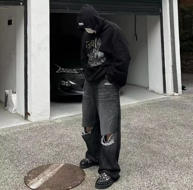 Balenciaga Pants1 -4