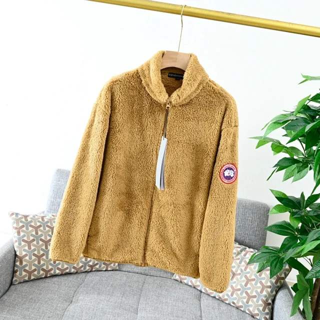   Canada Goose Hoodie -3