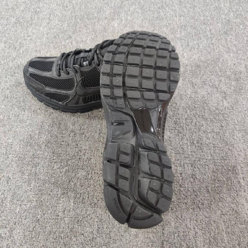  Nike Vomero 5 -3
