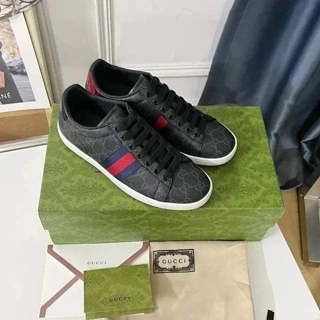 GUCCI ACE Round Toe Lace-Up Lo