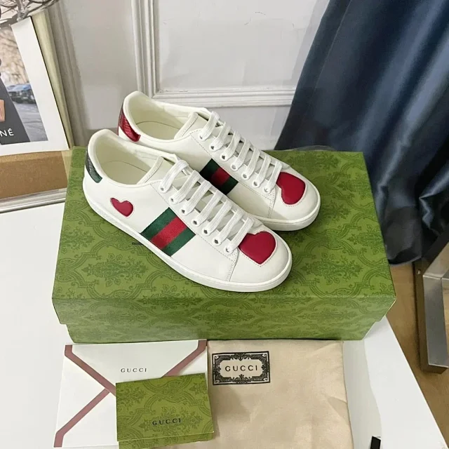 GUCCI ACE Round Toe Lace-Up Low-Top Sneakers -3