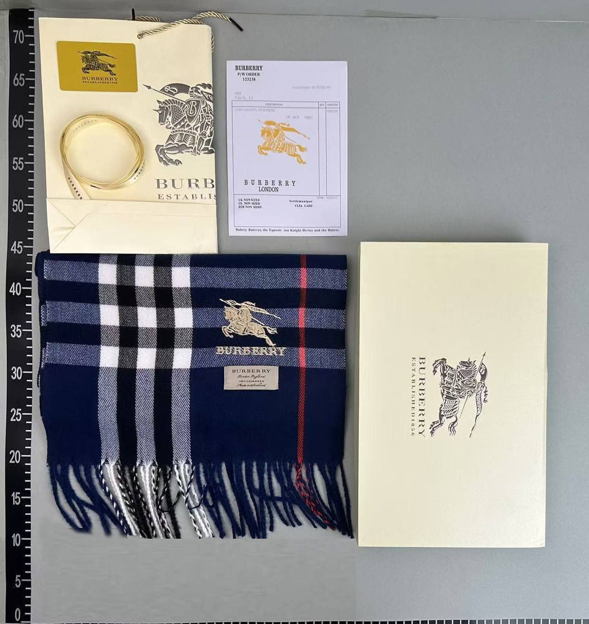   lv gucci Burberry scarves -4