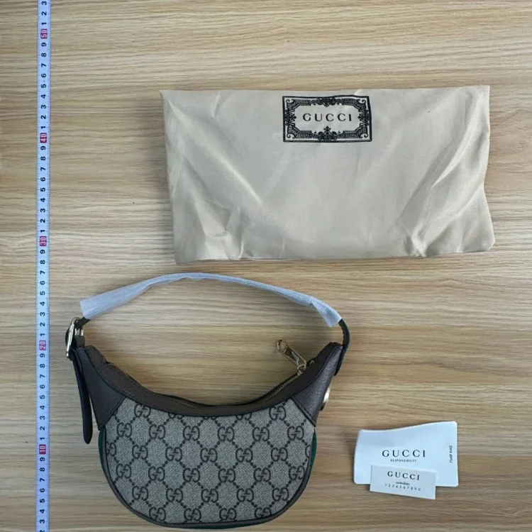 GUCCI bag1