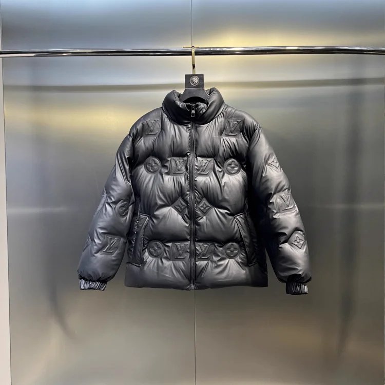 LV Top 1:1