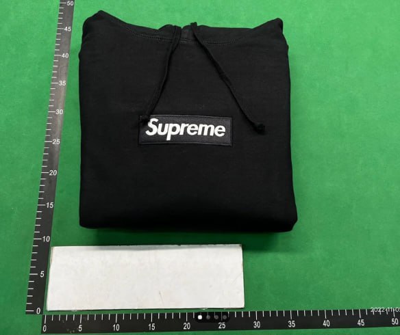 sudadera supreme -2