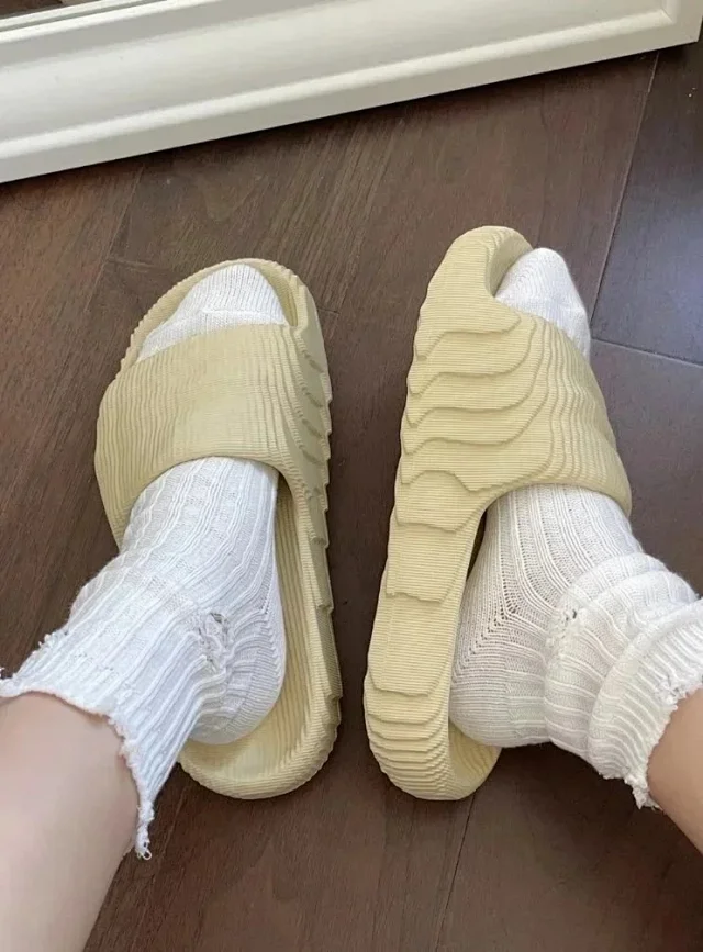  Yeezy
