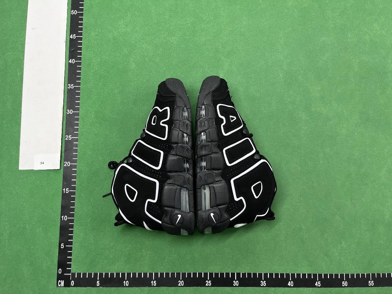 NIKE Moer UPTEMPO -5