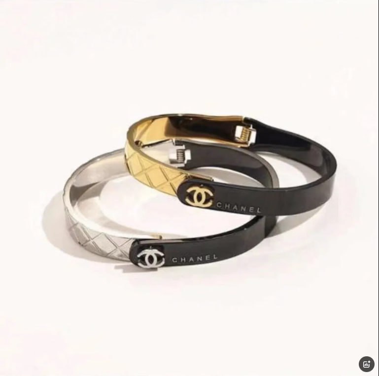 Chanel Quilted Bangle Bracelet [2 styles]） -2