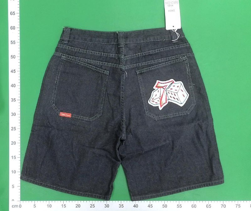 vaqueros cortos jnco -4