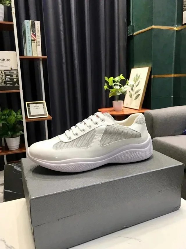 PRADA patent leather lace-up durable low-top sports casual shoes -4
