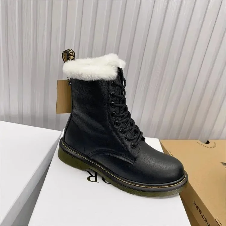 DOR MARTES MARTIN Boots1