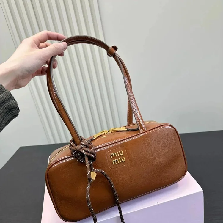   miumiu bag2