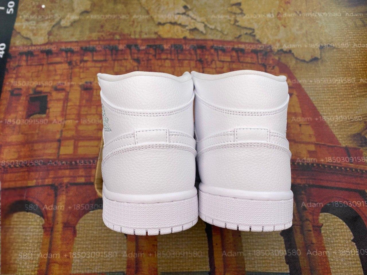    NIKE AIR JORDAN 1 MID -5