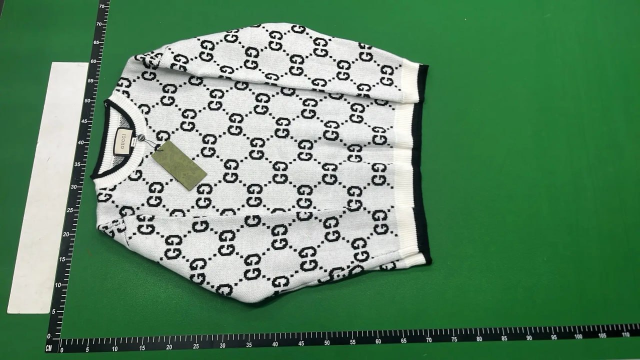 Gucci  sweater2 -4