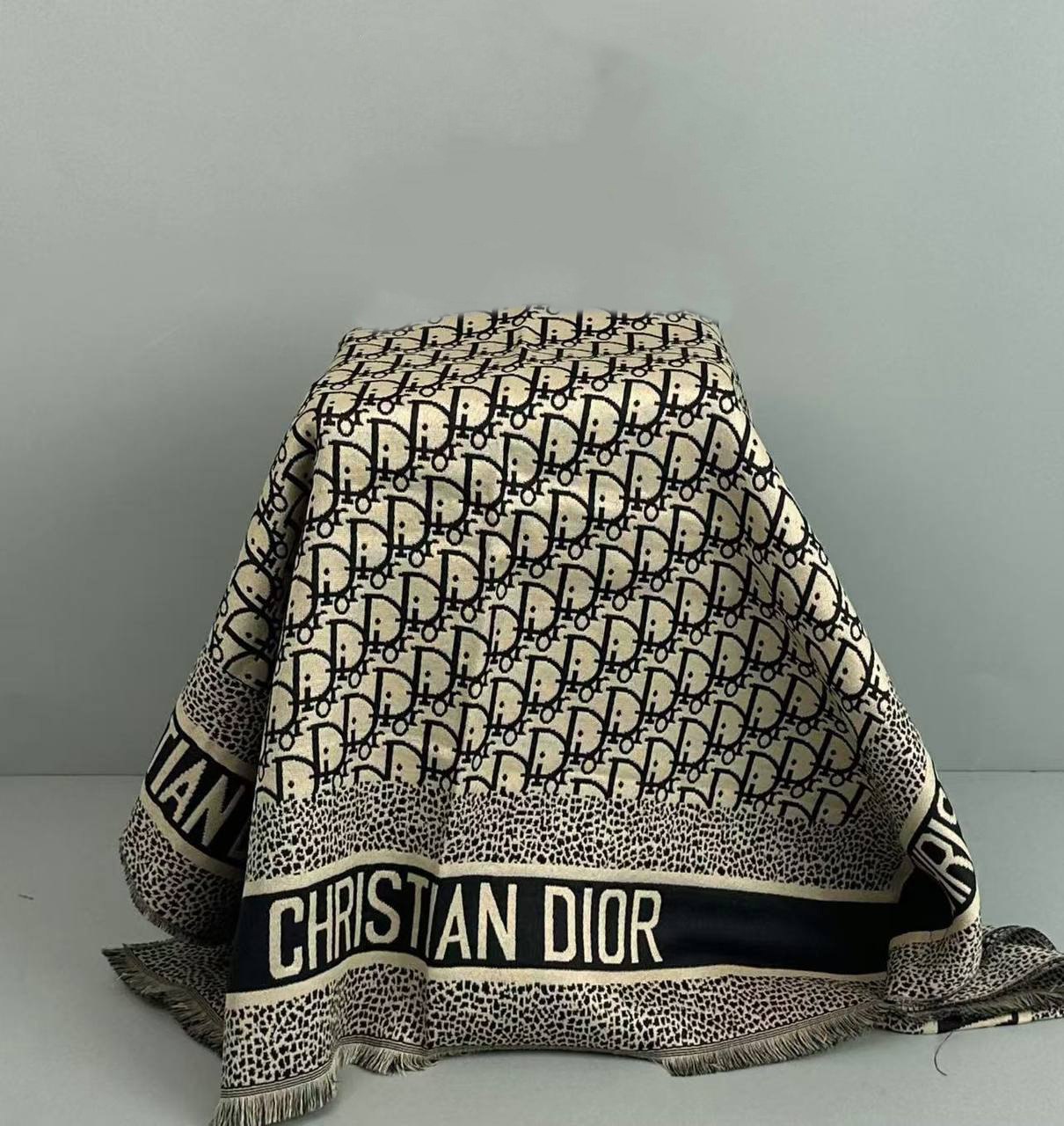 Dior Scarf1 -3