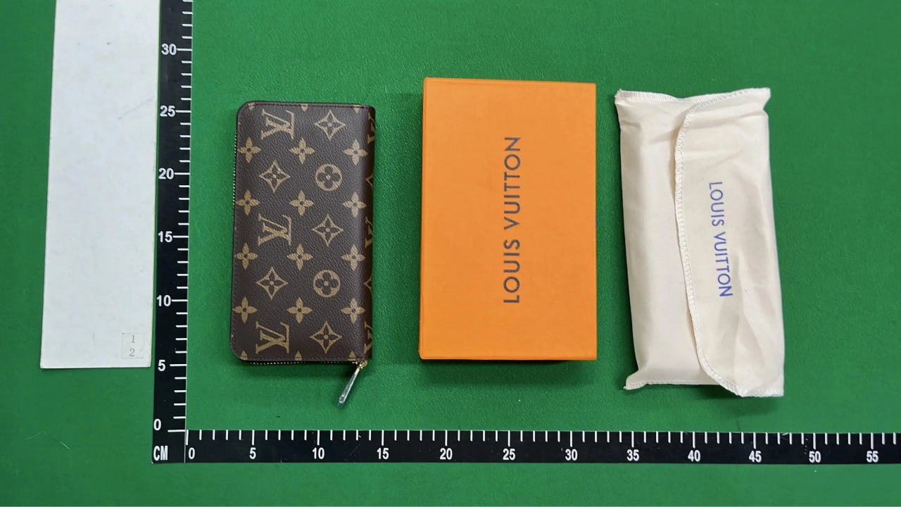    LV fashion wallet -2