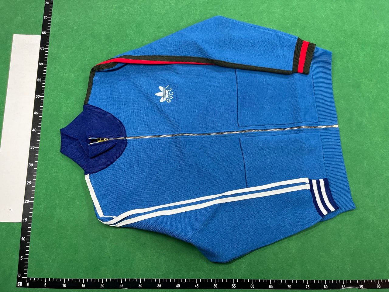  Gucci GG Supreme Sweaters [1 style] -3