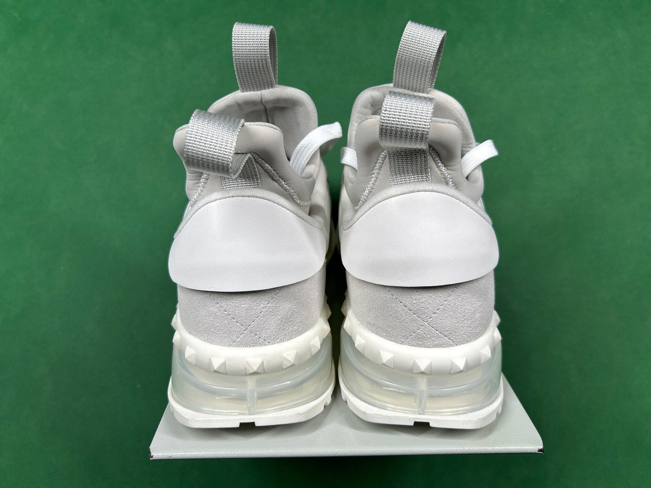  Valentino 999                                -4