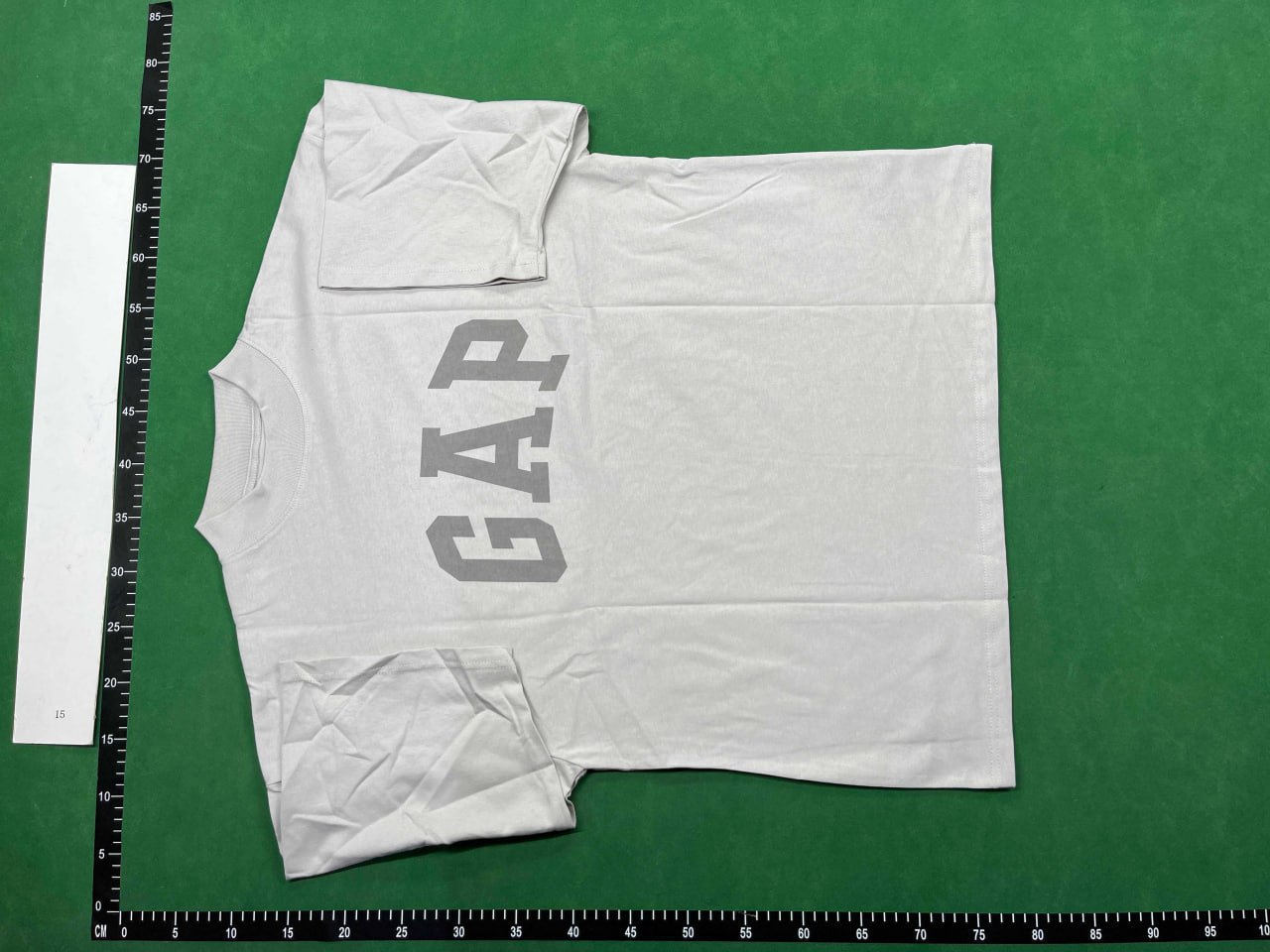 TEE YEEZY GAP -5