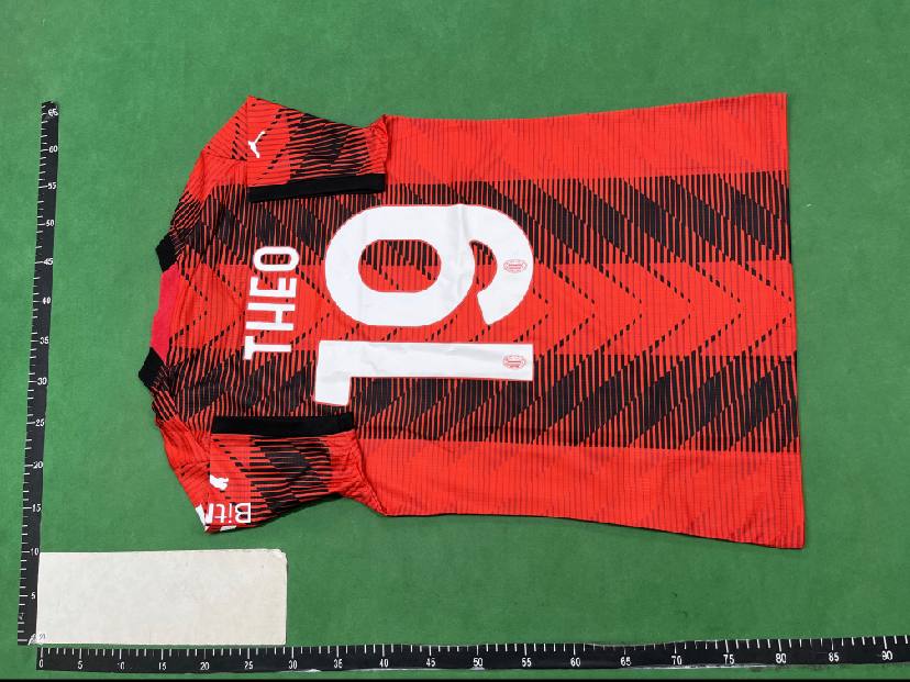  football T-shirt -4