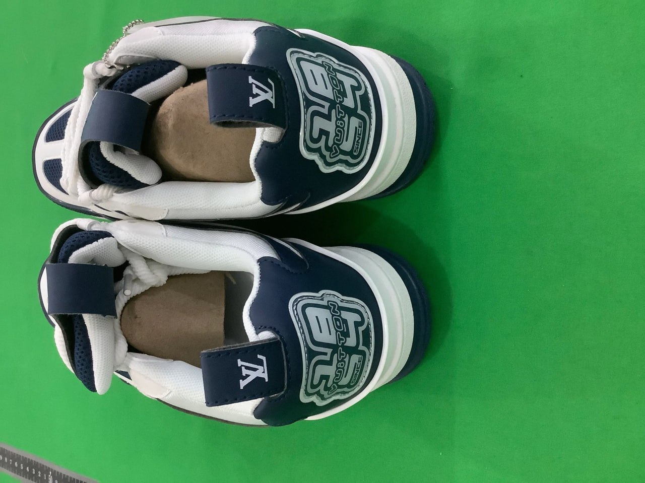 LV Louis Vuitton Trainer Shoes Sneakers -3