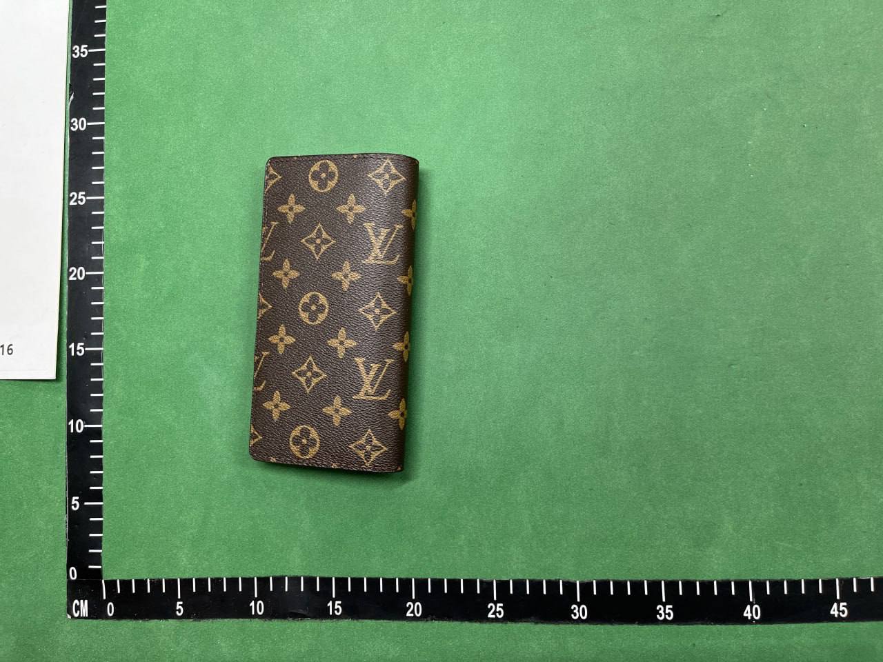  lv wallet  ( 12 colors ) -2