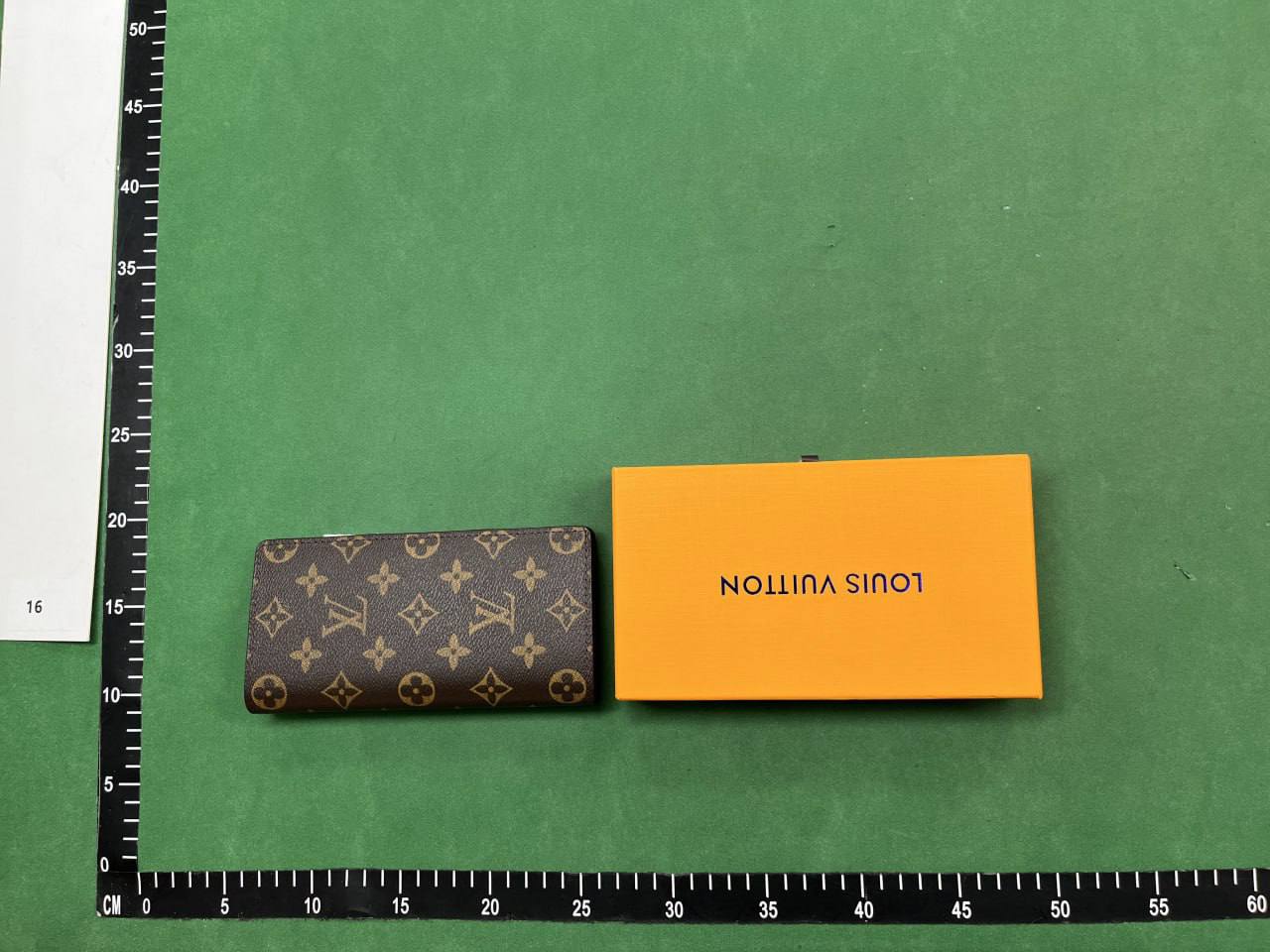  lv wallet  ( 12 colors ) -3