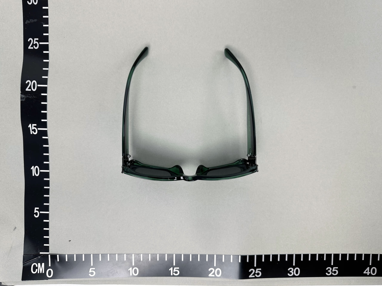  CHANEL sunglasses -2