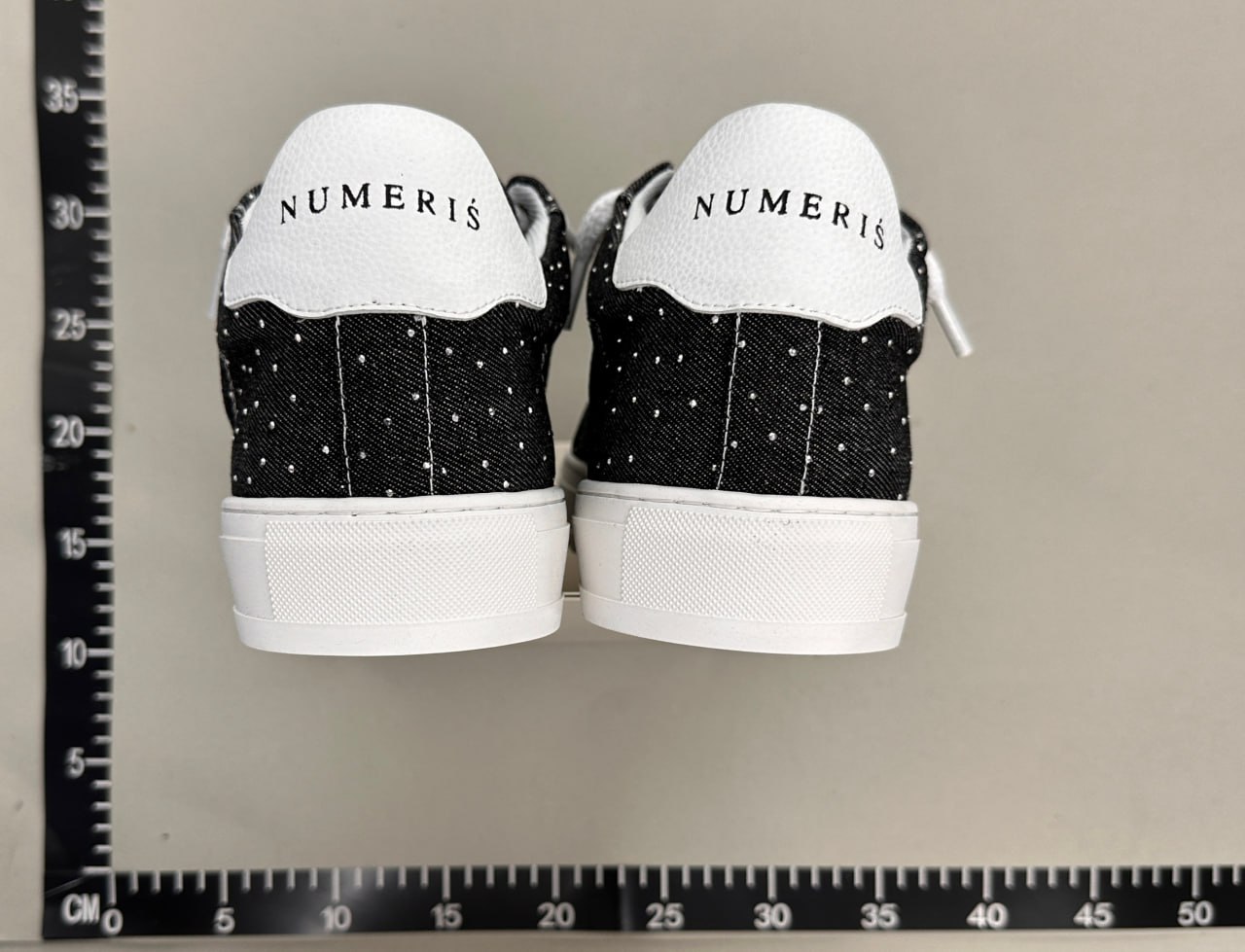 Numeris -4