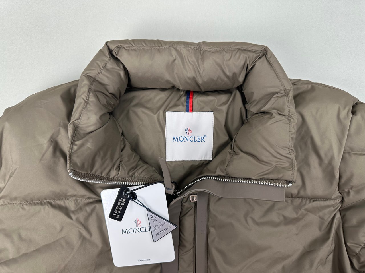 Moncler Besbre Down Jacket -4