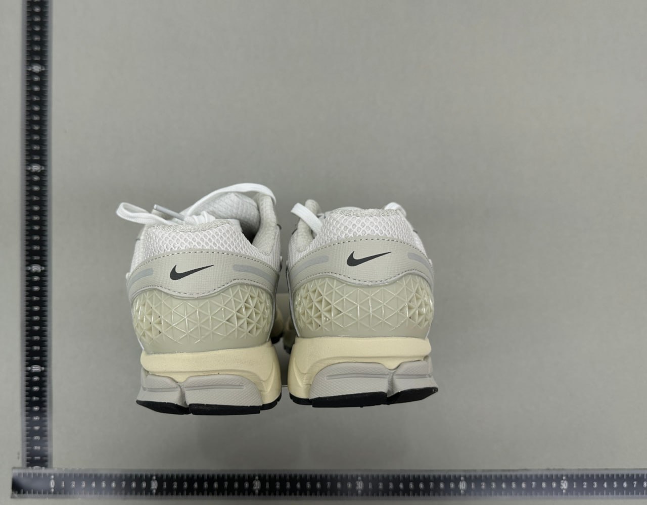Nike Air Zoom Vomero -4