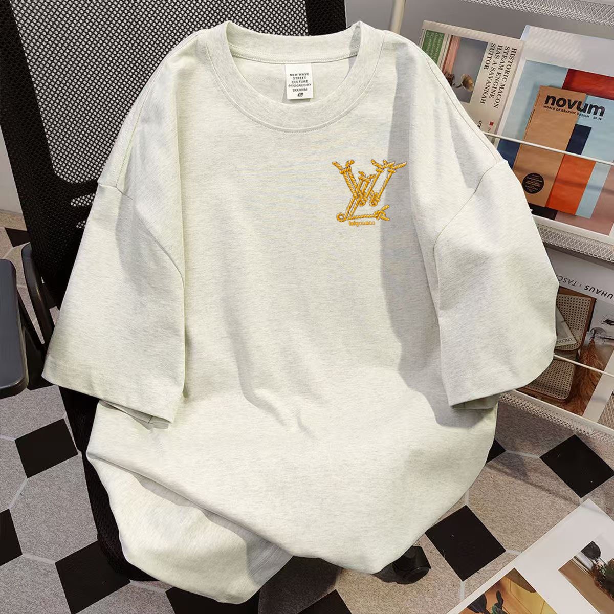   LV Monogram Embroidered T-Shirt [2 styles] -3