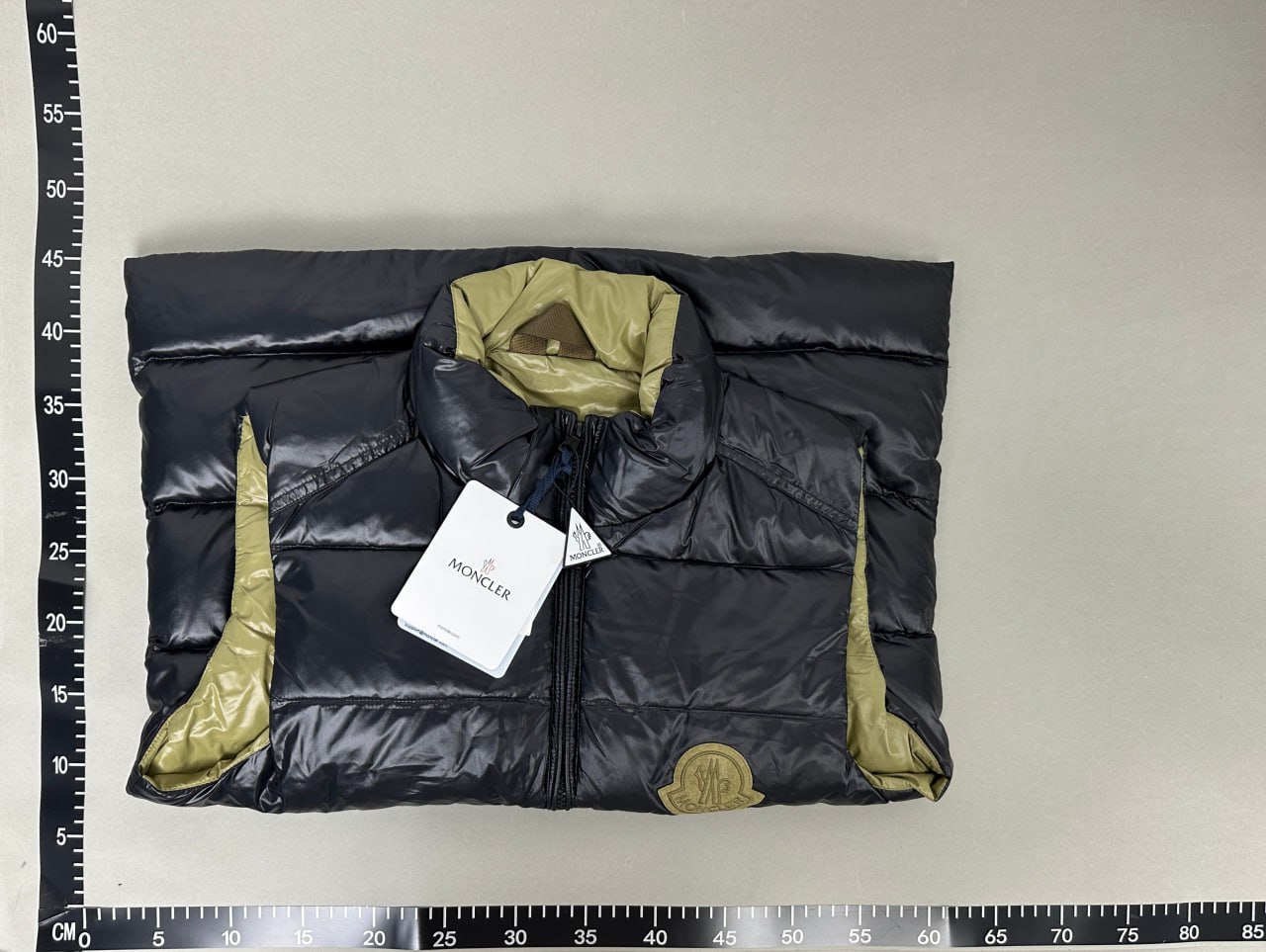  Moncler Vest2 -2