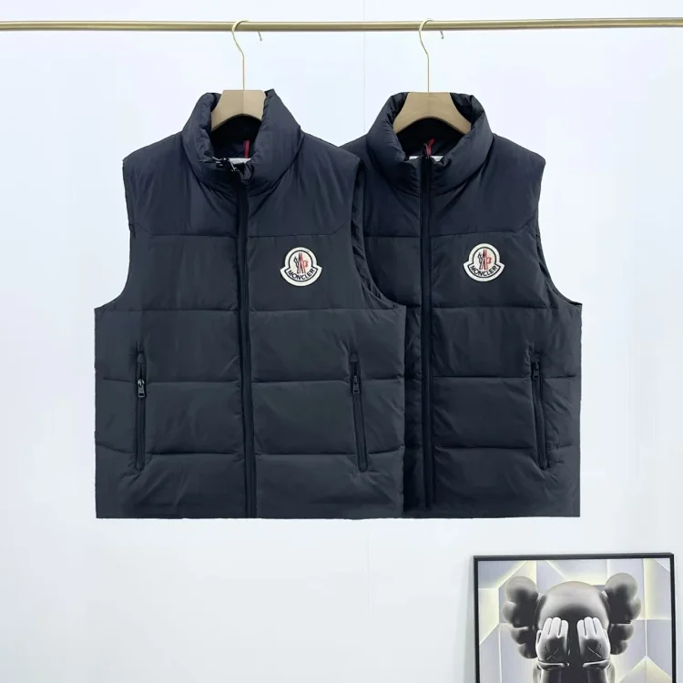  Moncler Vest1