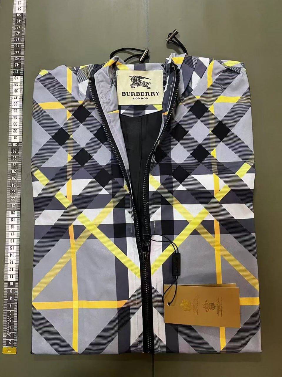 BURBERRY JACKET -3