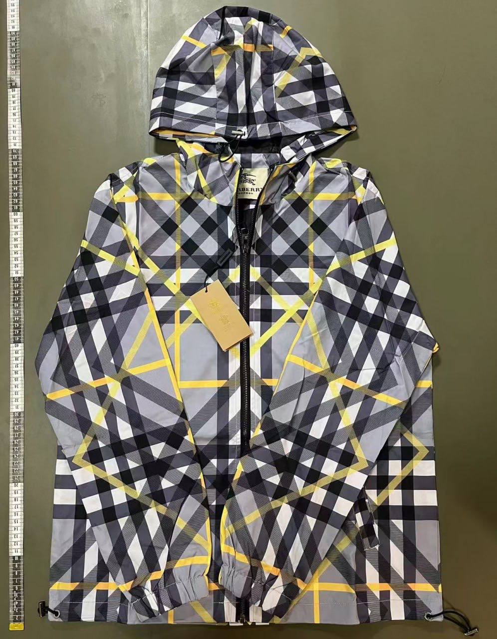 BURBERRY JACKET -2