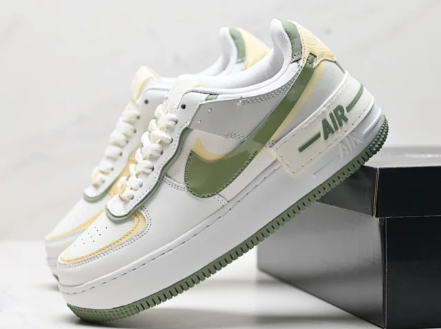 NIKE WMNS Air Force 1 Shadow -4