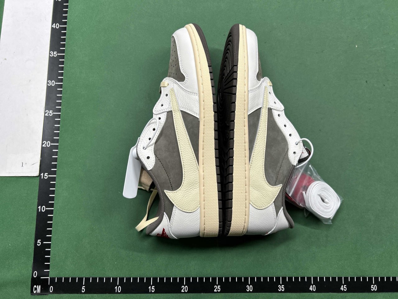  Air Jordan 1 Low x Travis Scott -4