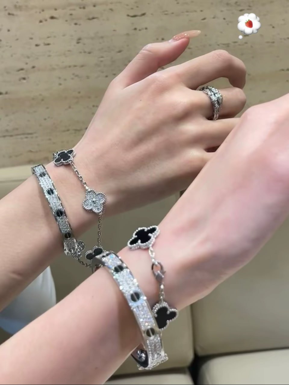   Van Cleef & Arpels Bracelet -4
