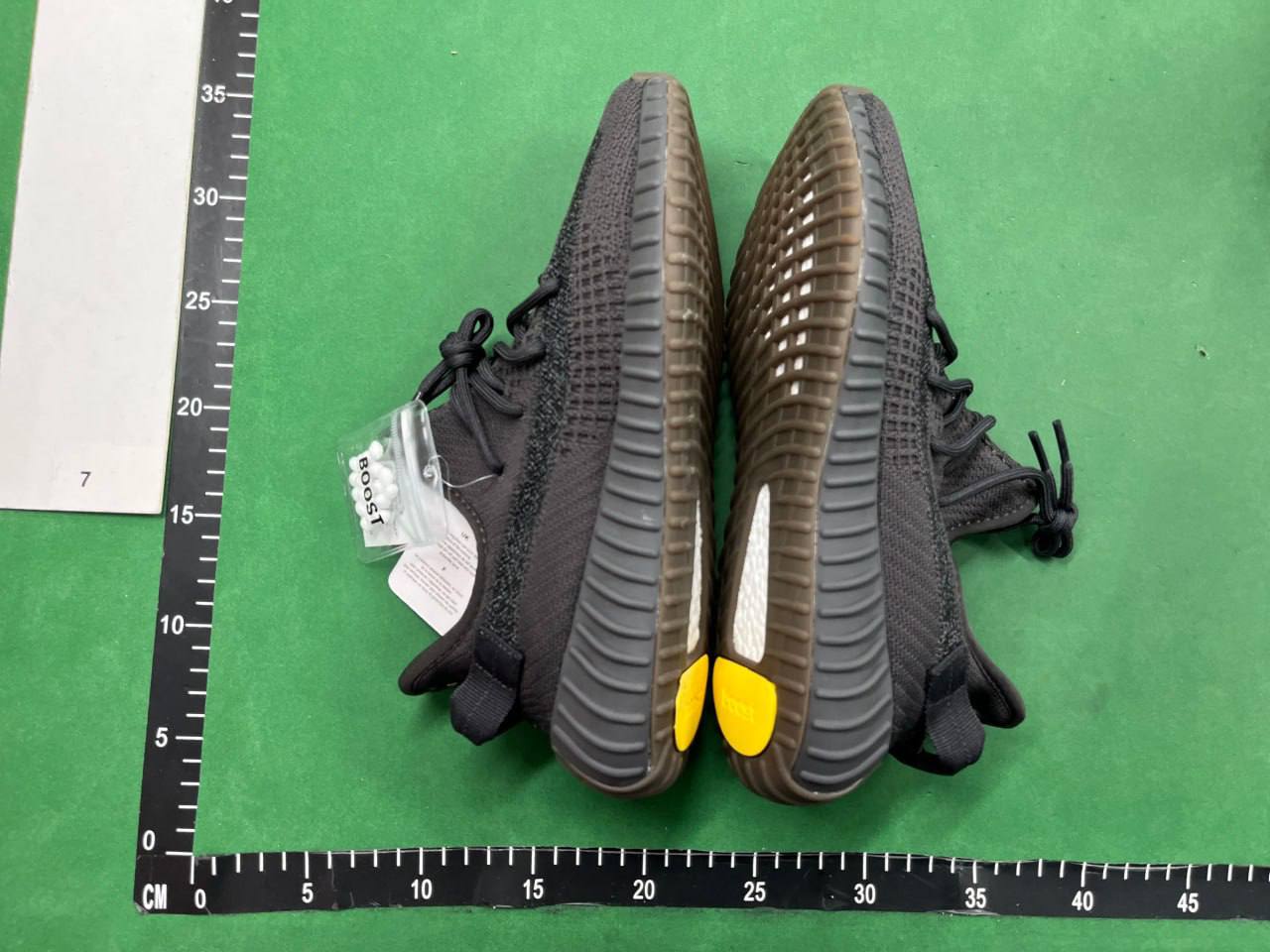 Yeezy Boost 350V2 -4