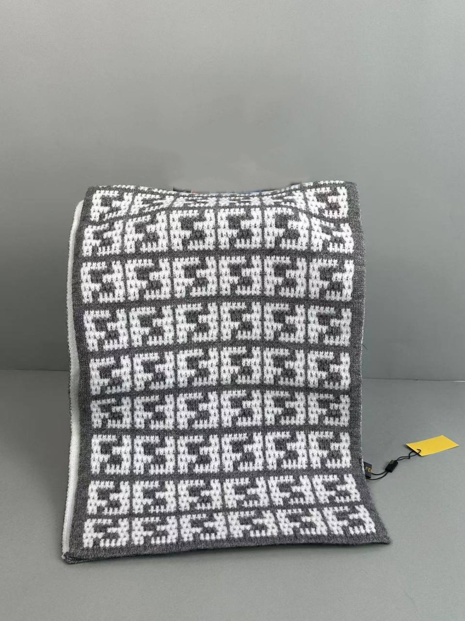  FENDI Scarf -3
