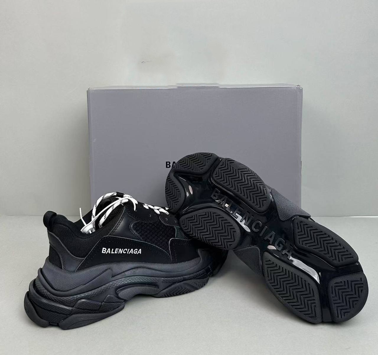     Balenciaga Triple S -4
