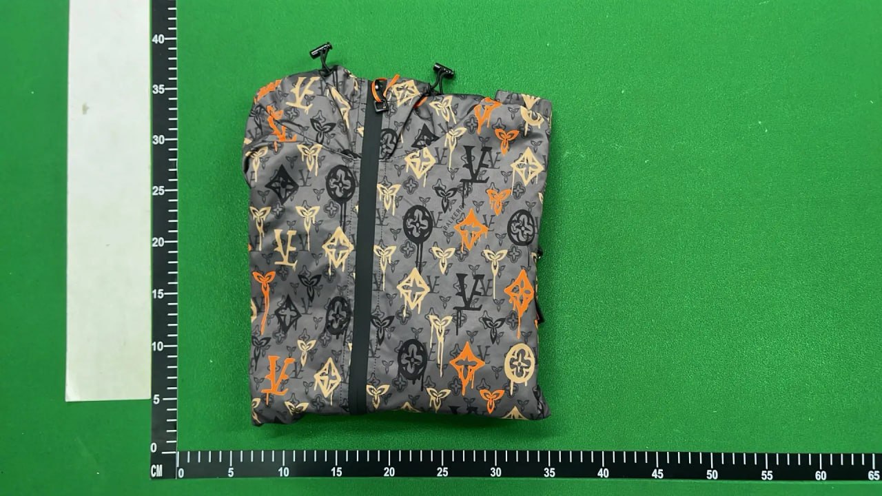   Louis Vuitton Windbreaker -2