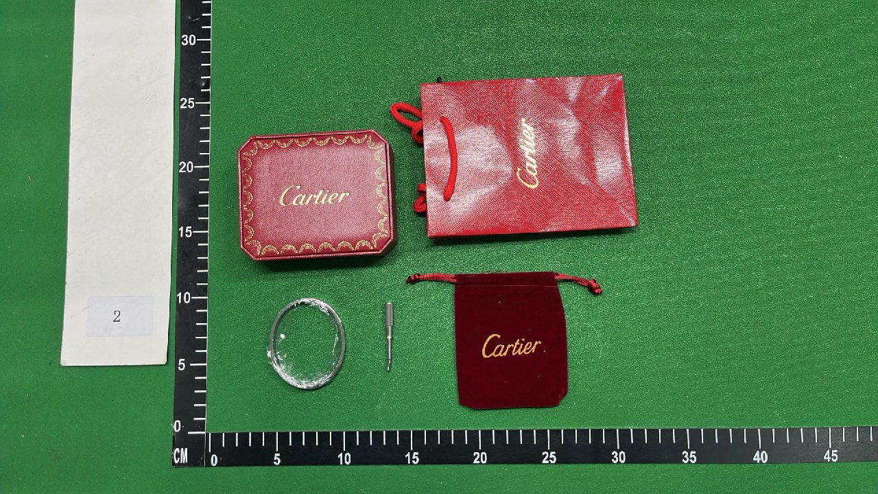 Cartier Love Bracelet 18K Gold and Stainless Steel Jewelry for Women Men [3 styles] -4