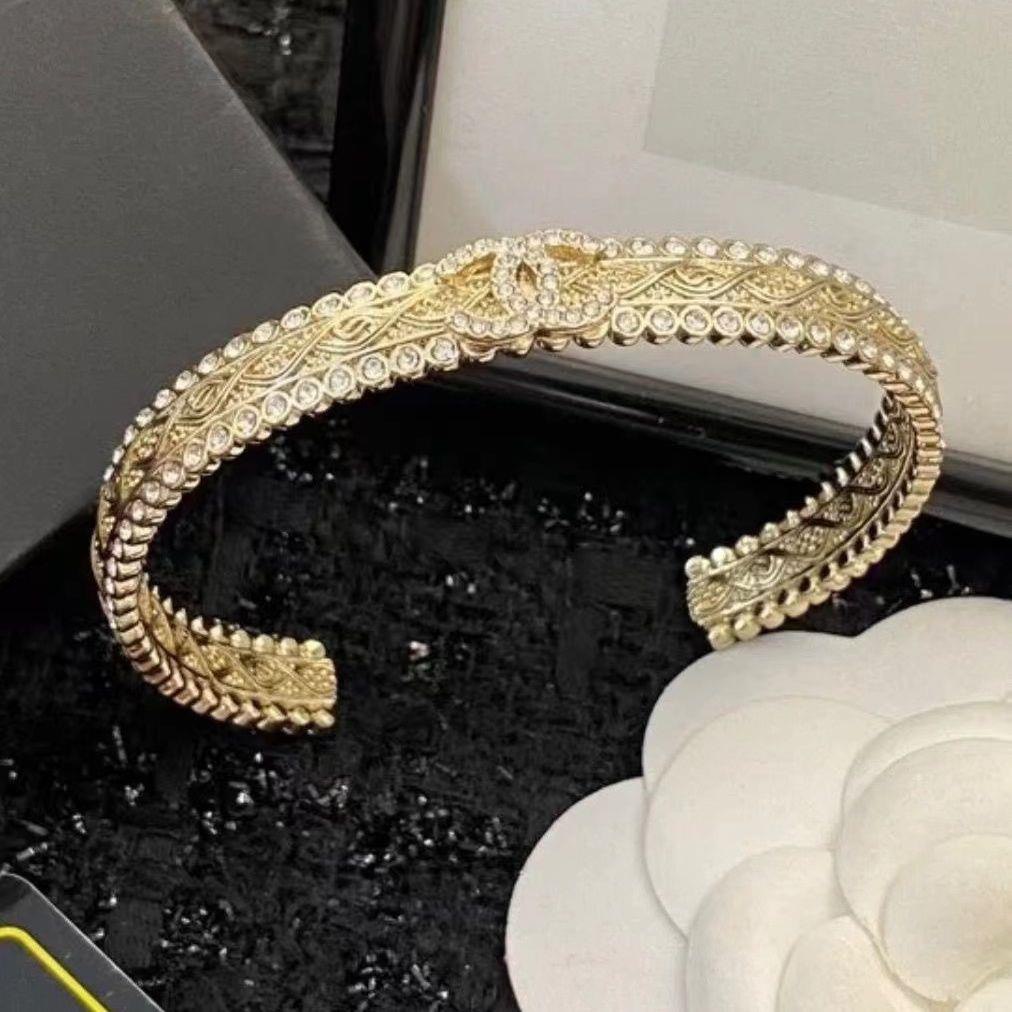  Chanel CC Logo Chain Bracelet [11 styles] -4