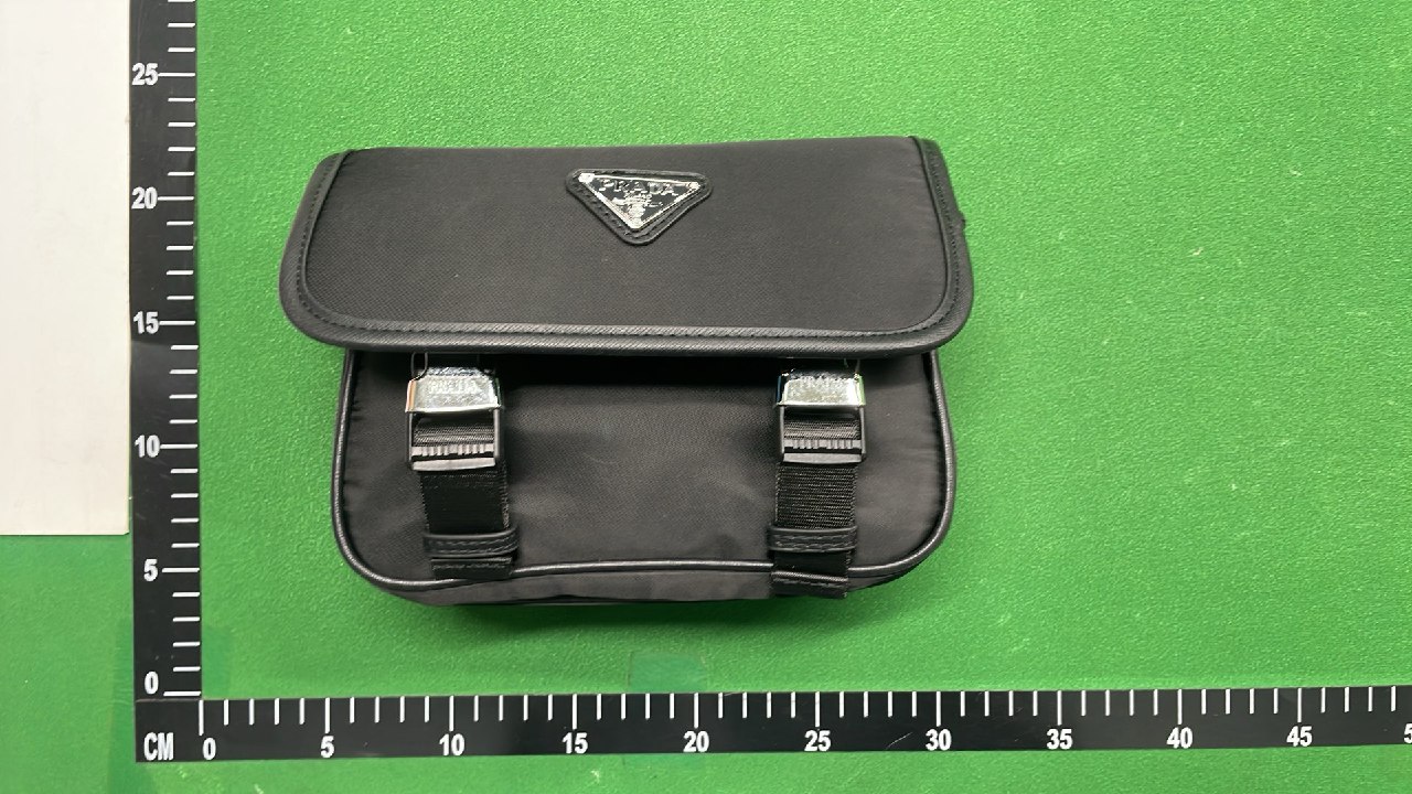  Prada Re-Nylon Messenger Bag with Logo Patch -3