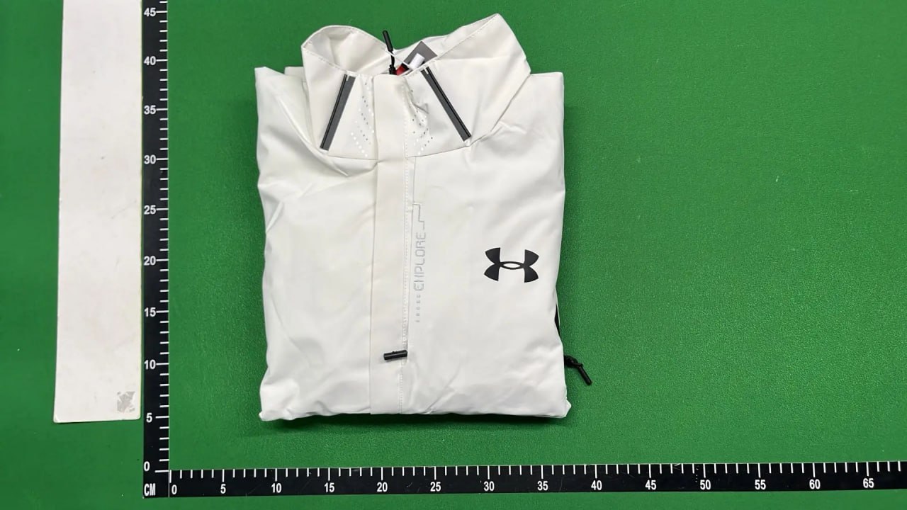 Under Armour suit -2