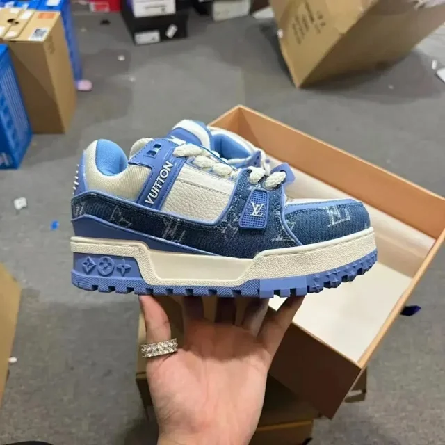   Louis Vuitton Traine (6 style)