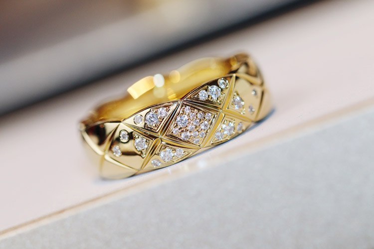  Chanel diamond pattern ring -4